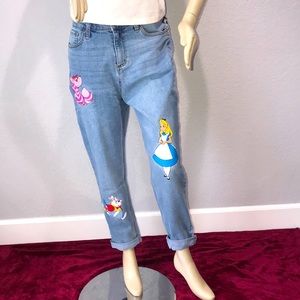 Disney “Alice in Wonderland” Light wash mom jeans
